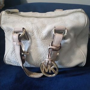 Michael kors small badge bag